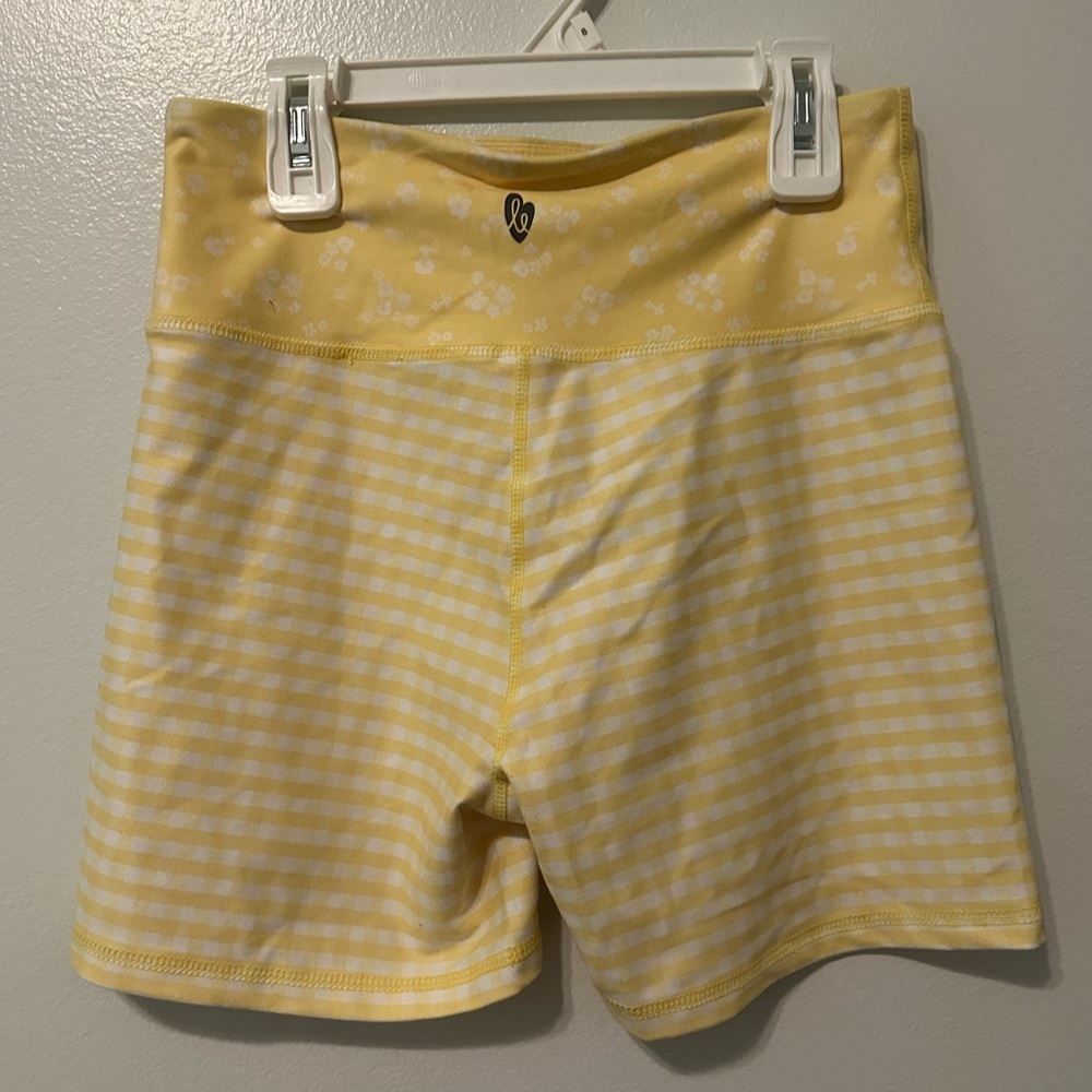 YELLOW Biker shorts - SIZE MEDIUM